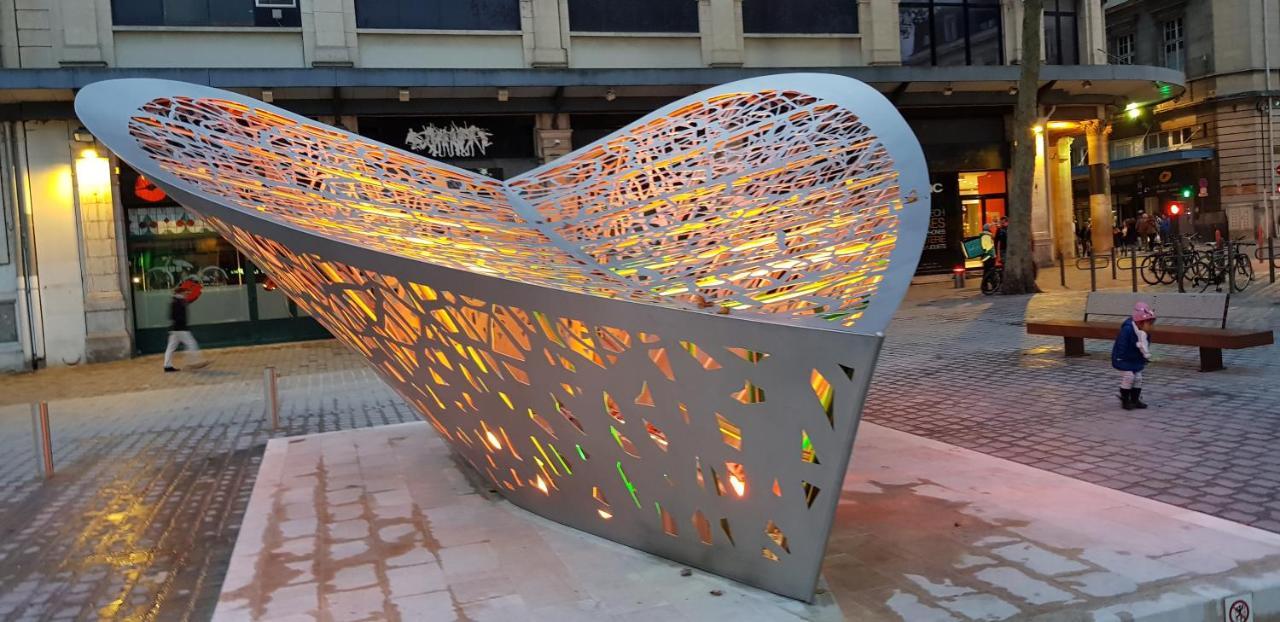 Au Coeur De Ville Troyes Eksteriør bilde
