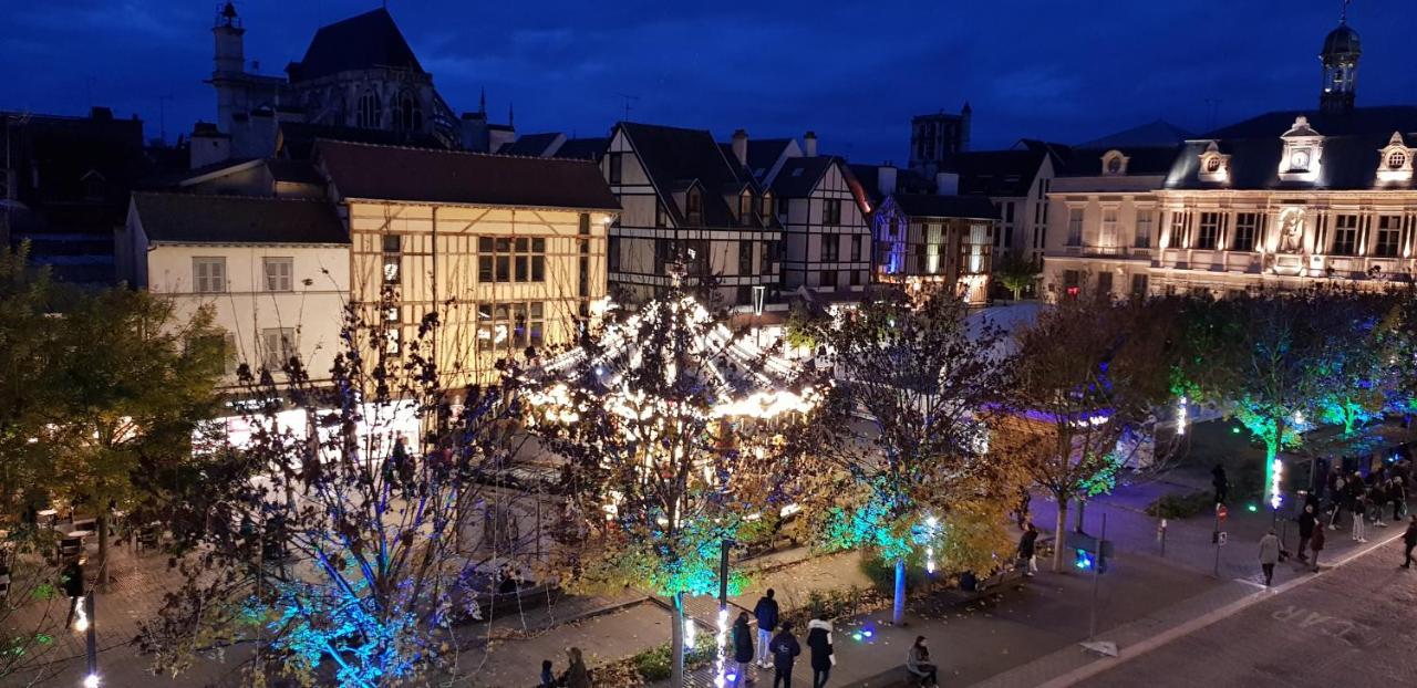 Au Coeur De Ville Troyes Eksteriør bilde