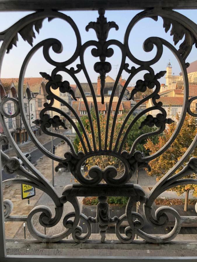 Au Coeur De Ville Troyes Eksteriør bilde